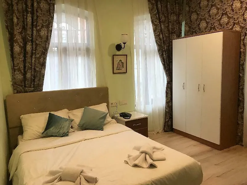 Historial Hotel Стамбул 3*,