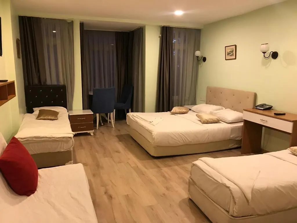 Historial Hotel Istanbul 3*,